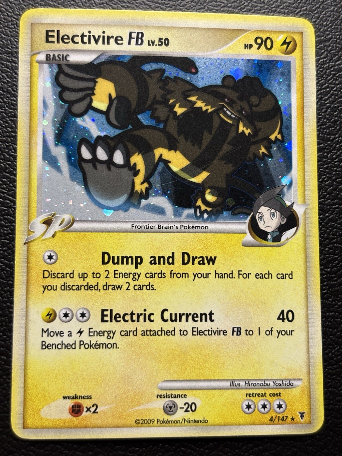 Electivire FB 4/147 Supreme Victors Holo LP