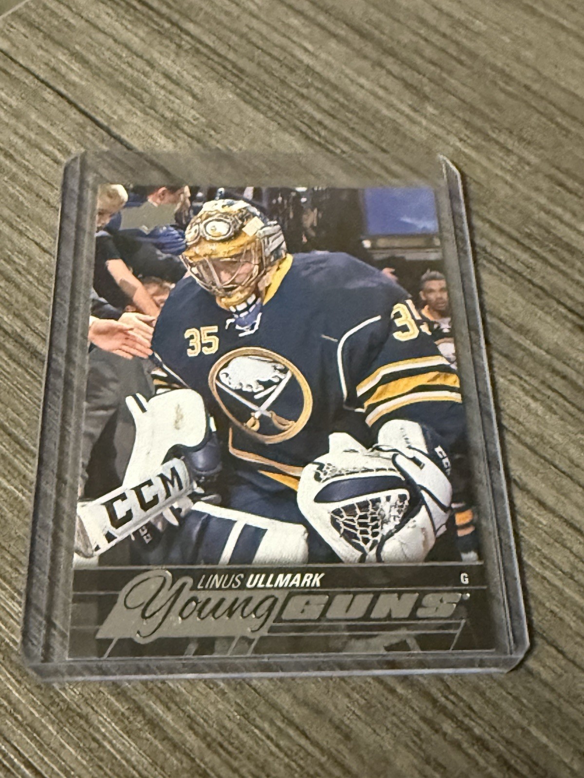 2015-16 Linus Ullmark Upper Deck Young Guns #472 RC Ottawa Senators Buffalo