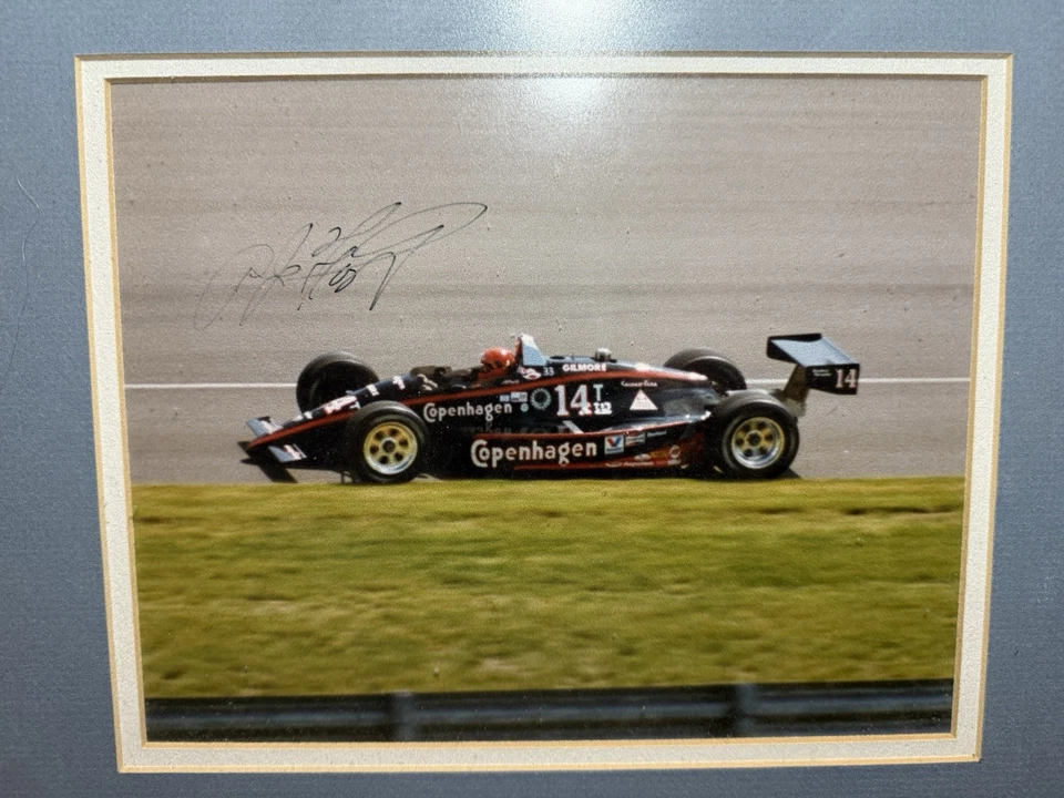 Imagen enmarcada firmada por AJ Foyt Racing Foto 3 de 3