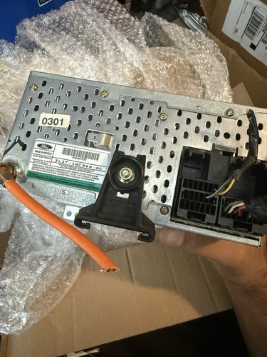 1998-2003 Ford F150 Ranger Explorer Excursion E-Van Radio CD OEM- XL2F-18C868-DC - Foto 3 di 4