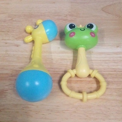 2pc Baby Animal Rattle Set Frog Ring Rattle & Giraffe Yellow Blue Green