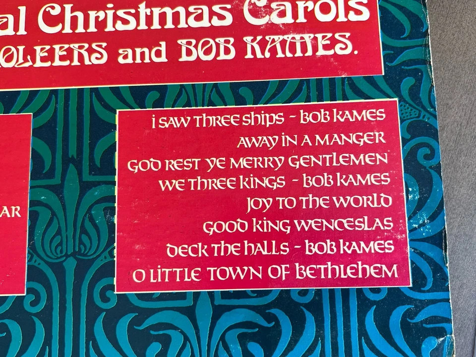 The King Karoleers 16 Traditional Christmas Carols 1978 Vinyl LP Gusto Records - Imagem 4 de 4