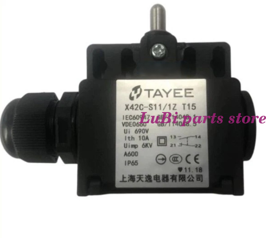 1PC New For Elevator car fixing device switch X42C-S11/1Z T15