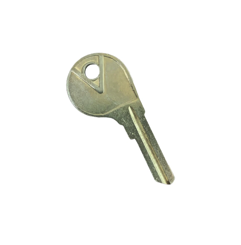 1956-1962 BMW Isetta 300 Vintage Automotive 62VB HU2R V2 VW7 62DW V71E Key Blank - Image 3 of 4