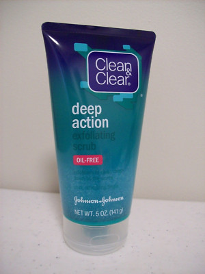 Clean & Clear Deep Action Exfoliating Scrub Oil Free Original Formula 5 Oz.