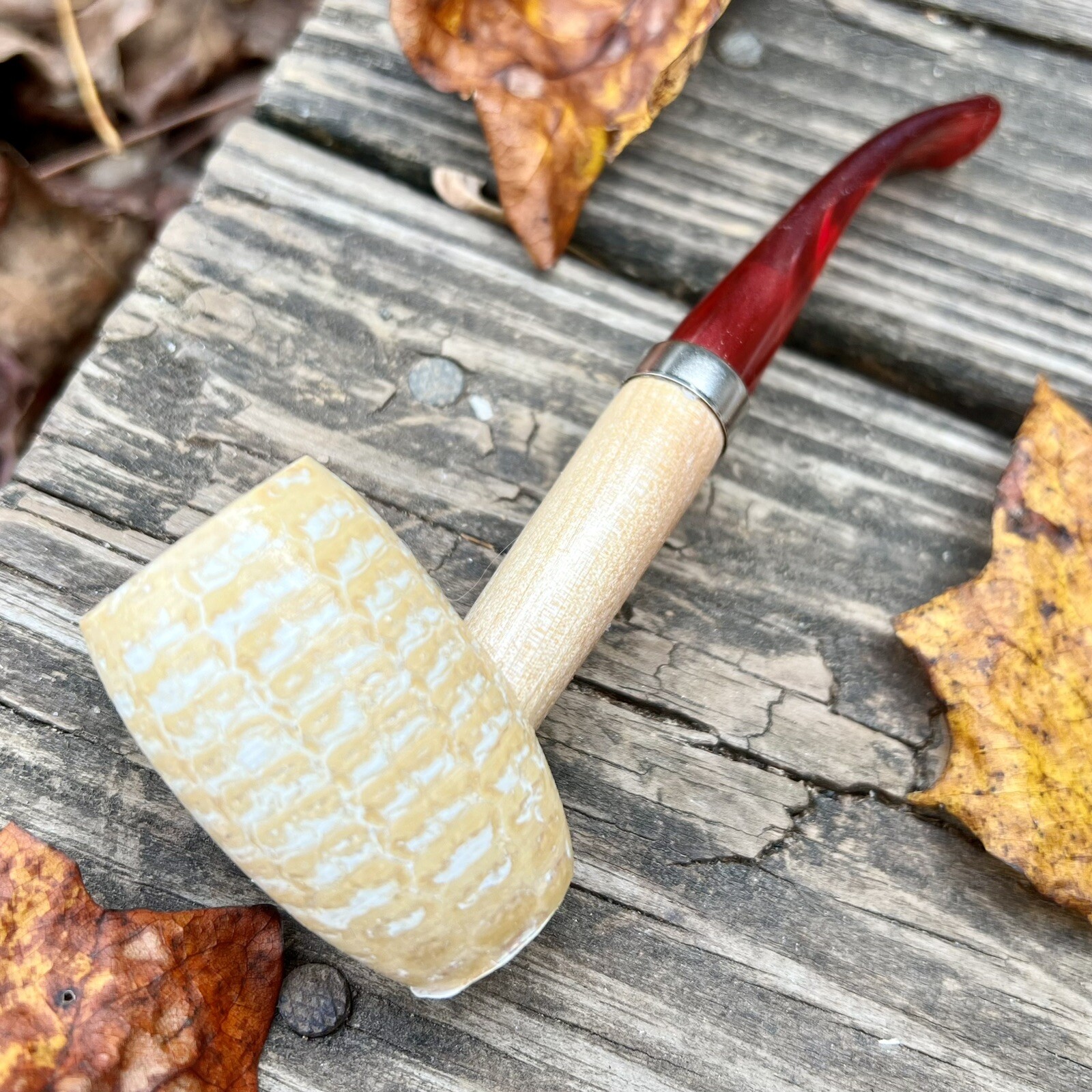 Missouri Meerschaum The Icelandic Cob Corn Cob Pipe Red Acrylic Stem Christmas