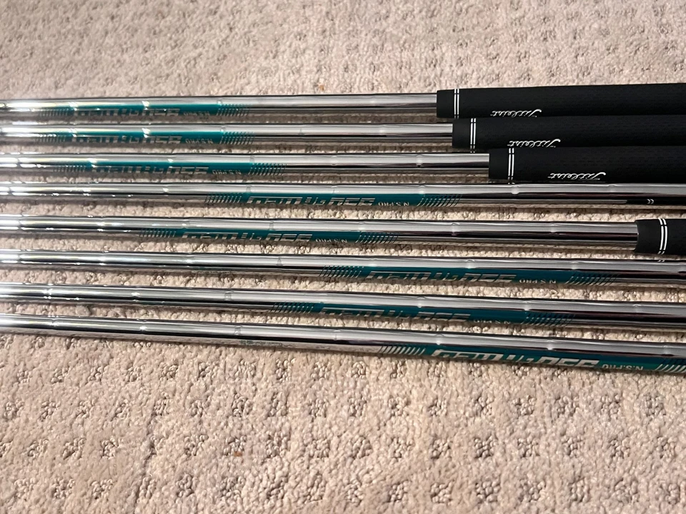 Hierro Titleist T200 Completo / Juego 5-9-P-48, NS PRO 950GH NEO R / NUEVO Foto 4 de 4