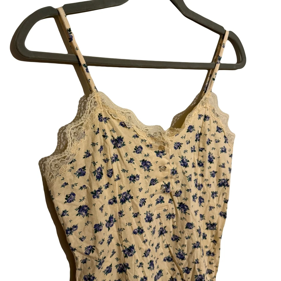 Mini Vestido Victorias Secret Cottagecore Sin Mangas Floral Borde de Encaje Pequeño Foto 3 de 4