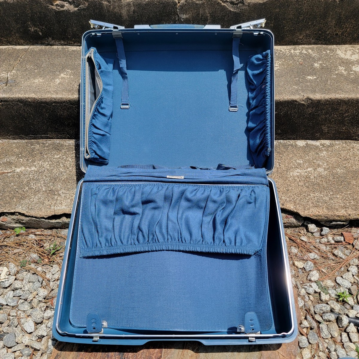 Vintage Samsonite Saturn Suitcase Luggage Blue Hard Shell 21 X 16