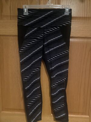 Athleta Womans Capri Small EUC Black Gray legging Pants Striped