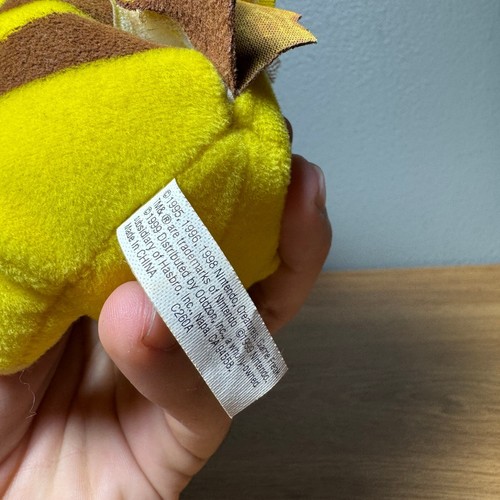 Pokemon Pikachu Plush Stuffed Toy Doll Figure Nintendo Treat Keepers Candy VTG - Picture 3 of 5