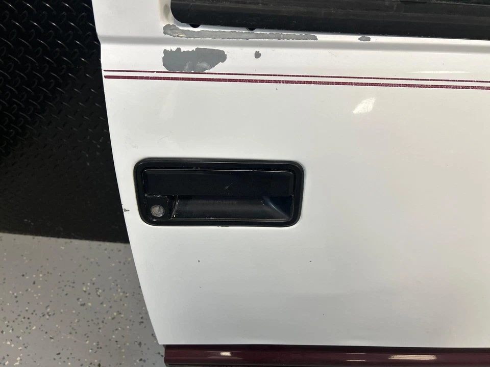 1994 GMC Suburban 1500 Passenger RH Right Olympic White-50U Power Door Shell Foto 4 de 4