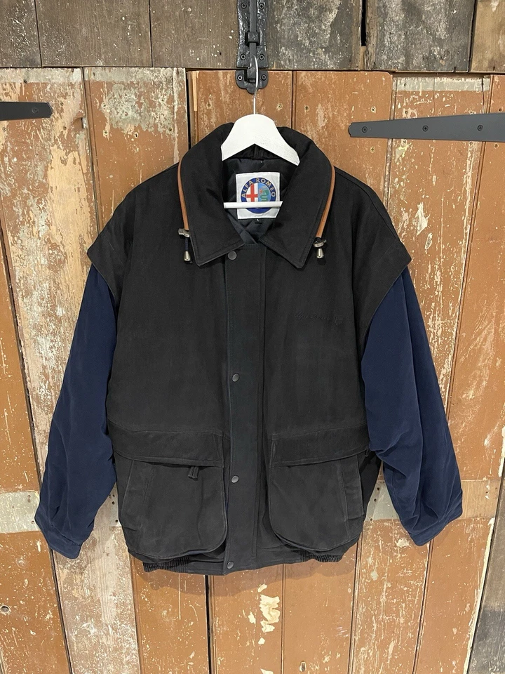 Abrigo Chaqueta Alfa Romeo Color Negro Bloque Parte Inferior Cremallera Completa Cuello Bolsillos Grande Foto 2 de 4