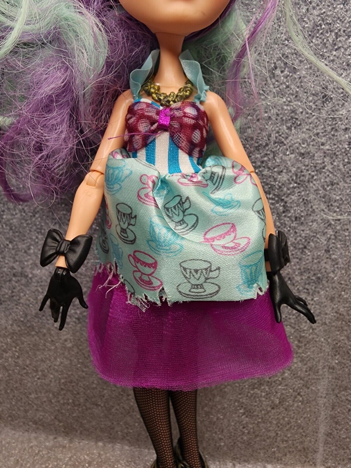 Boneca Ever After High Madeline Hatter - Hat-Tastic Party #monster high