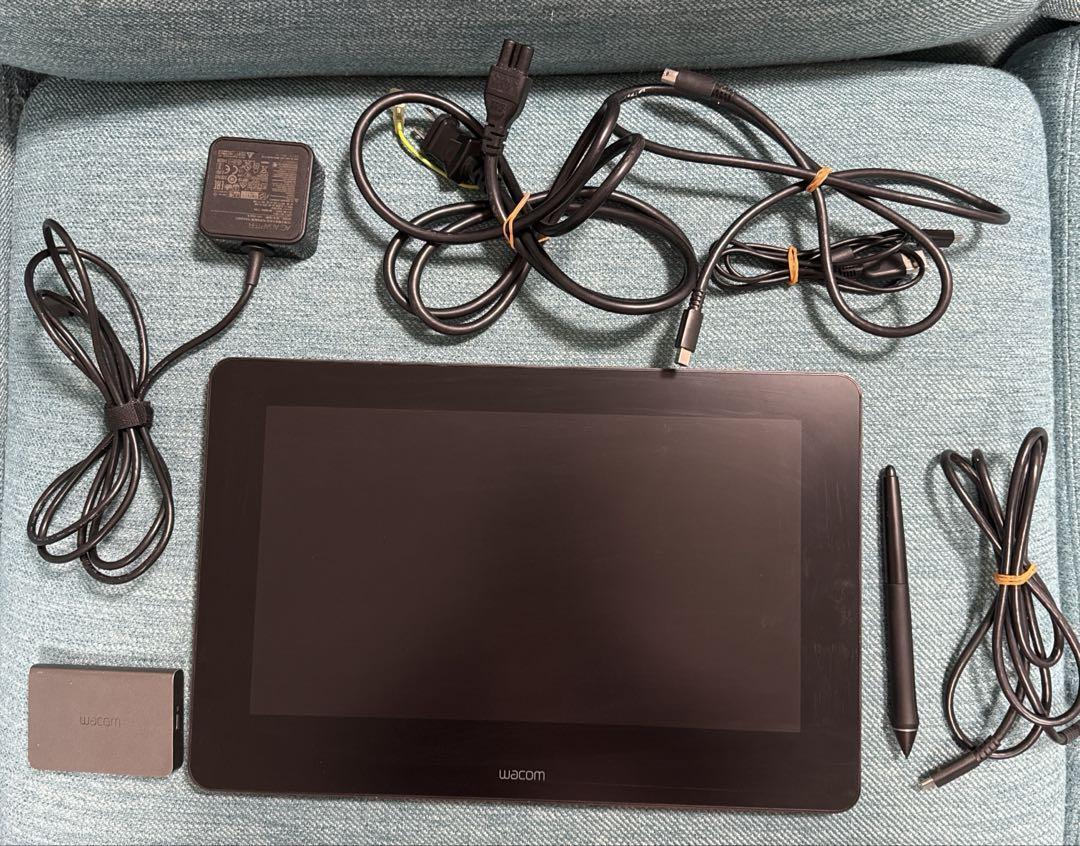 Wacom Cintiq Pro 13 DTH-1320/AK0 Creative Display Pen Tablet Wacom Cintiq Pro 13 DTH-1320/AK0 Creative Display Pen Tablet