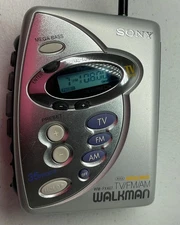 Vintage Sony Walkman Mega Bass WM-FX467 Radio Works