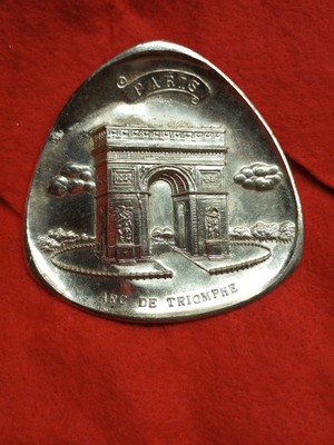 Arc de Triomphe Pendant by C. Gueziec
