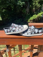 Mickey Mouse Women  s 7 Native Watershoes Men  s 5