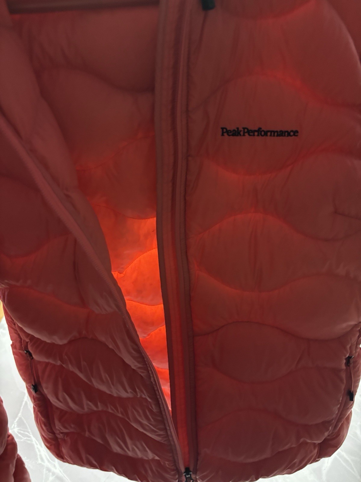 Peak Performance Helium Down Hooded Jacket Outdoo… - image 13
