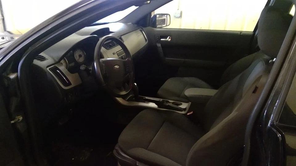 Used Hood fits: 2008 Ford Focus  Grade A Foto 2 de 4