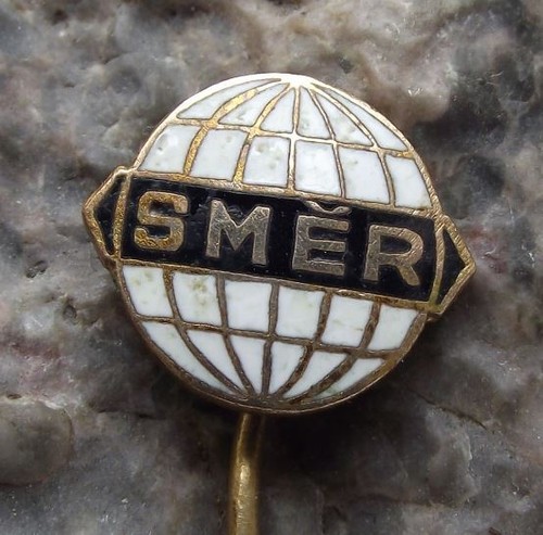 Antique Smer Plastic Military Scale Models & Toy Maker Advertising Pin Badge - Picture 3 of 8