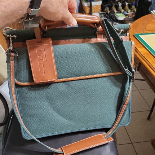 Targus Forest Green Waxed Canvas W/ Tan Leather Briefcase Laptop Bag-Shoulder - Picture 3 of 8