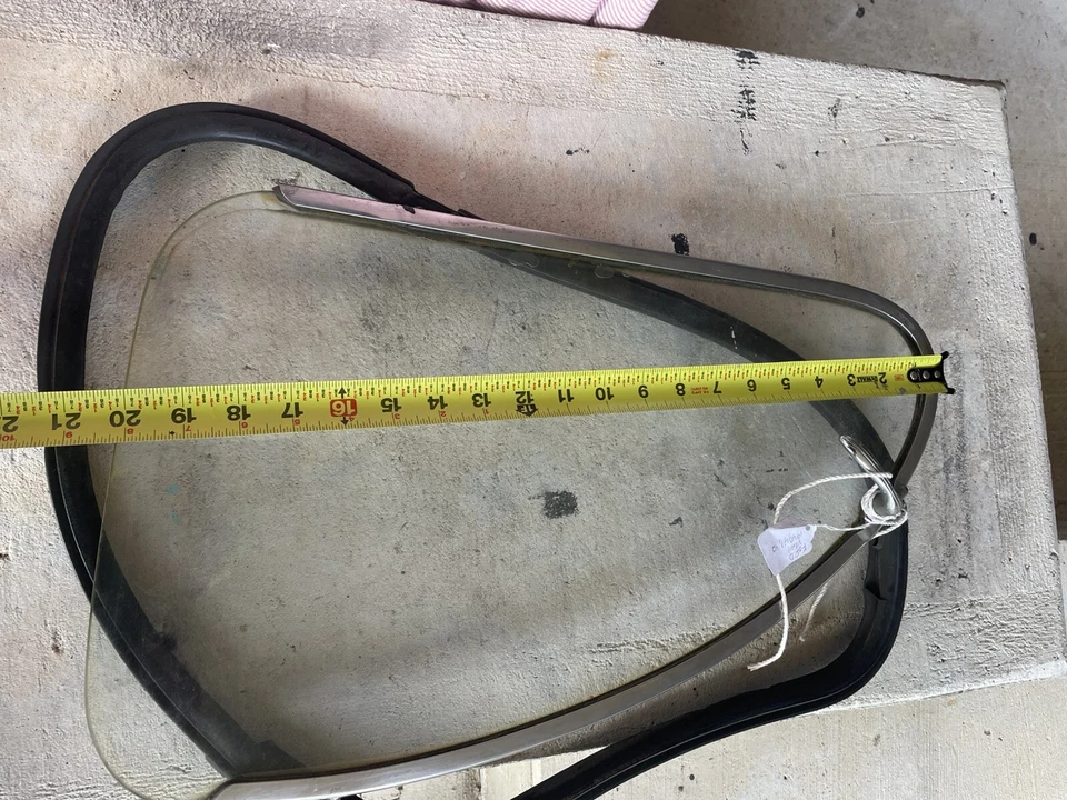 1941,40, Deluxe izquierda 4 puertas sedán LH ventana trasera vidrio goma sello cuarto Foto 2 de 4