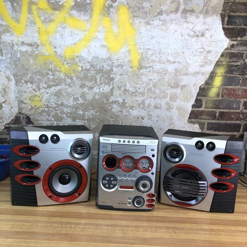 Philips FWM587 Mini Hi-Fi System 5-CD Changer GAMEPORT for Retro Gaming (WORKS!) - Picture 1 of 13