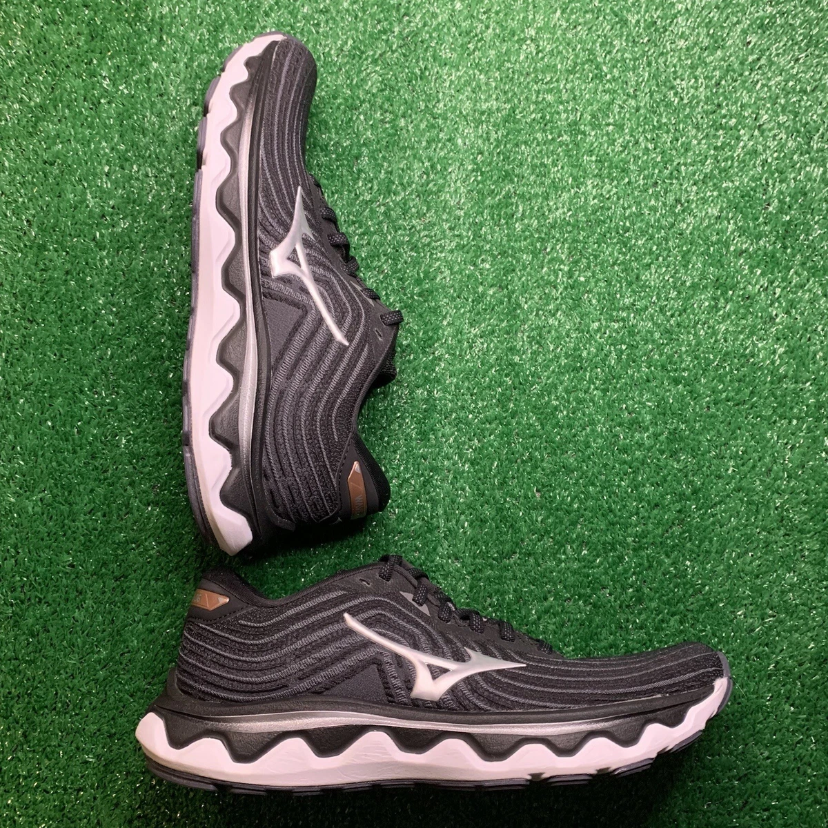 Mizuno wave cheap horizon 1