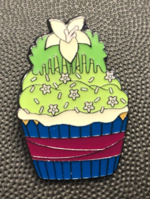 Disney pin 149061 Mulan cupcake Loungefly lotus flower princess treat food