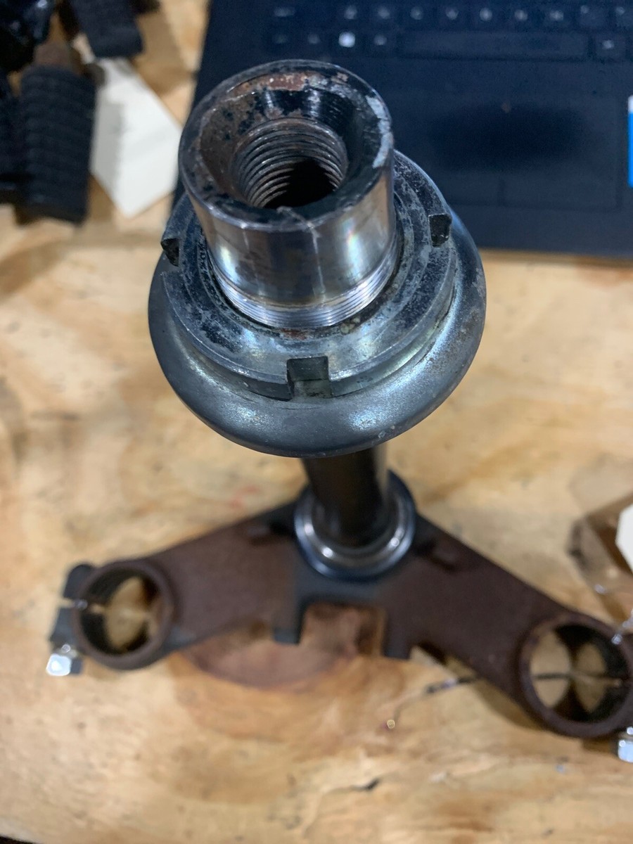 OEM Kawasaki Bottom Triple Tree 1989 EX500 Ninja Under Fork 44037