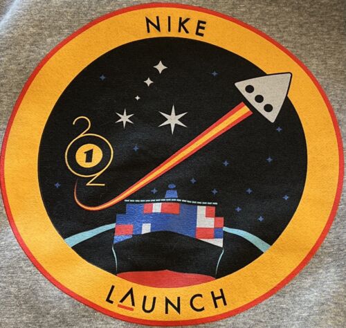Nike Hoodie - Large - Special item just for Snkrs team : appropriately 50 made
