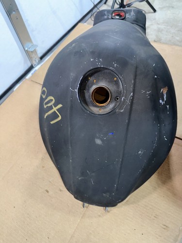 99 Yamaha Yzf 600 Gas Tank Fuel Tank - Picture 2 of 10