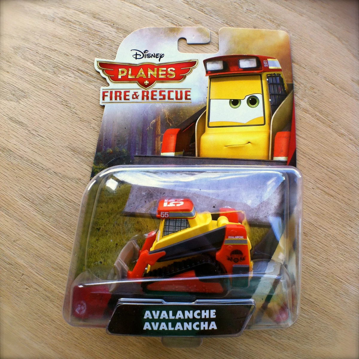 Disney Planes 2 FIRE RESCUE AVALANCHE Smokejumper bulldozer digger diecast