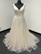 Modeca Titia Blush Ivory Designer Wedding Dress UK 12 Tulle Floral Embroidery