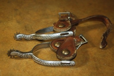 Pair Vintage Stainless Steel Leaf Pattern Cowboy Western Spurs - Brass Rowels