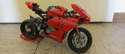 LEGO Technic Ducati Panigale V4 R-42107 Motorrad