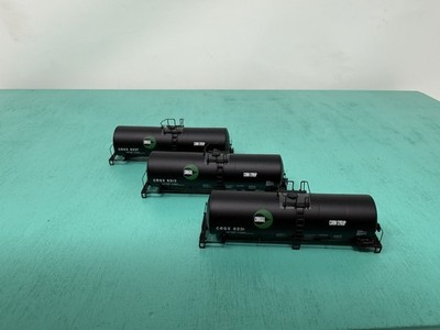 Atlas N - 17,600 Tank Car - No Trucks/ Package - Cargil CRGX Set Of 3