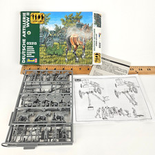 Revell 02515 German Artillery WWII 1/72 Figures Model Kit 72 Pieces Open Box