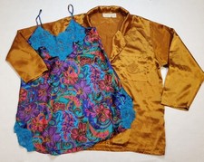 Vintage Victoria's Secret Gold Label Lot Of 2 Size Medium Gown And Kimono Shirt