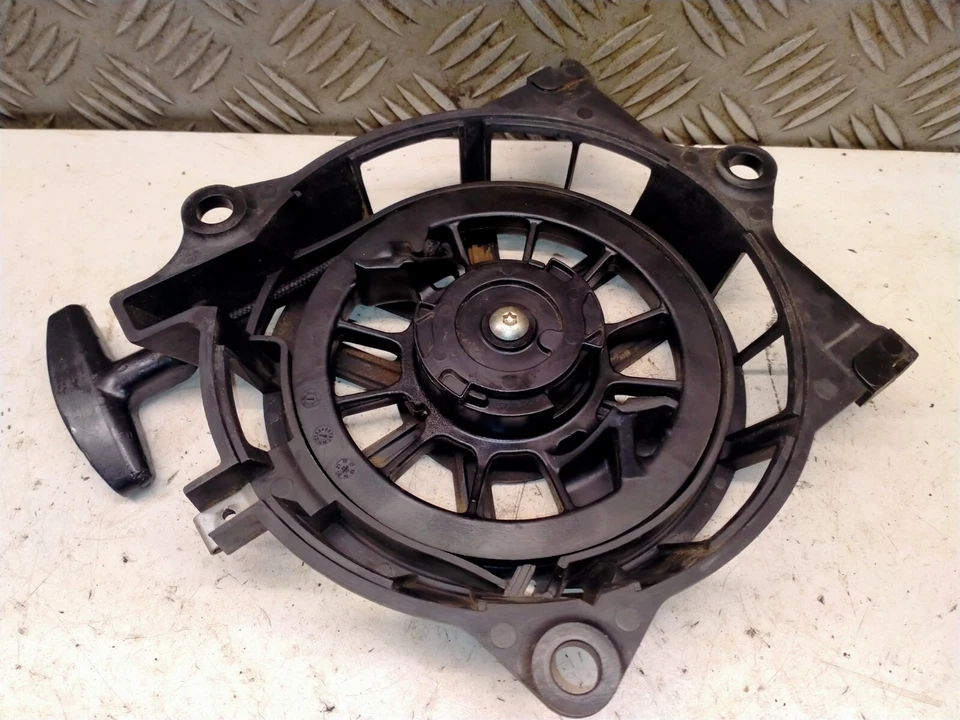 Honda GCV 135 160 - Lanceur fonctionnel ref. 28400-ZOM-801 - Photo 3/4