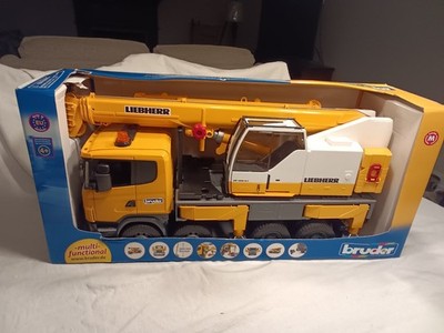 Bruder 03571 Scania Super 560R Liebherr Crane Truck w/ Light & Sound NIB