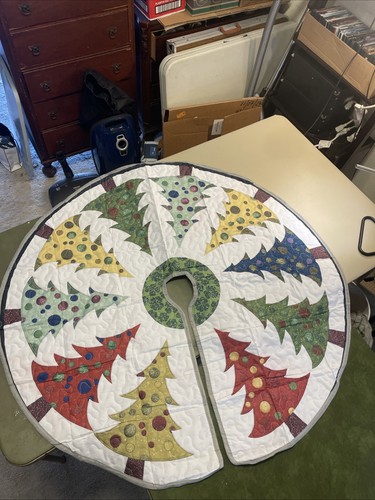 Quilted Christmas Tree Skirt