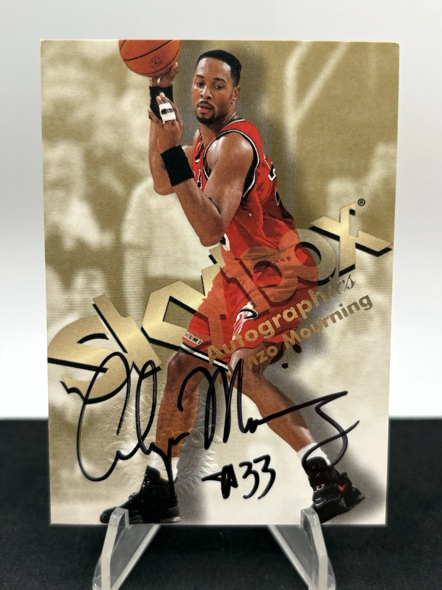 SkyBox Basketball 1998-99 Season Sports Trading Cards
