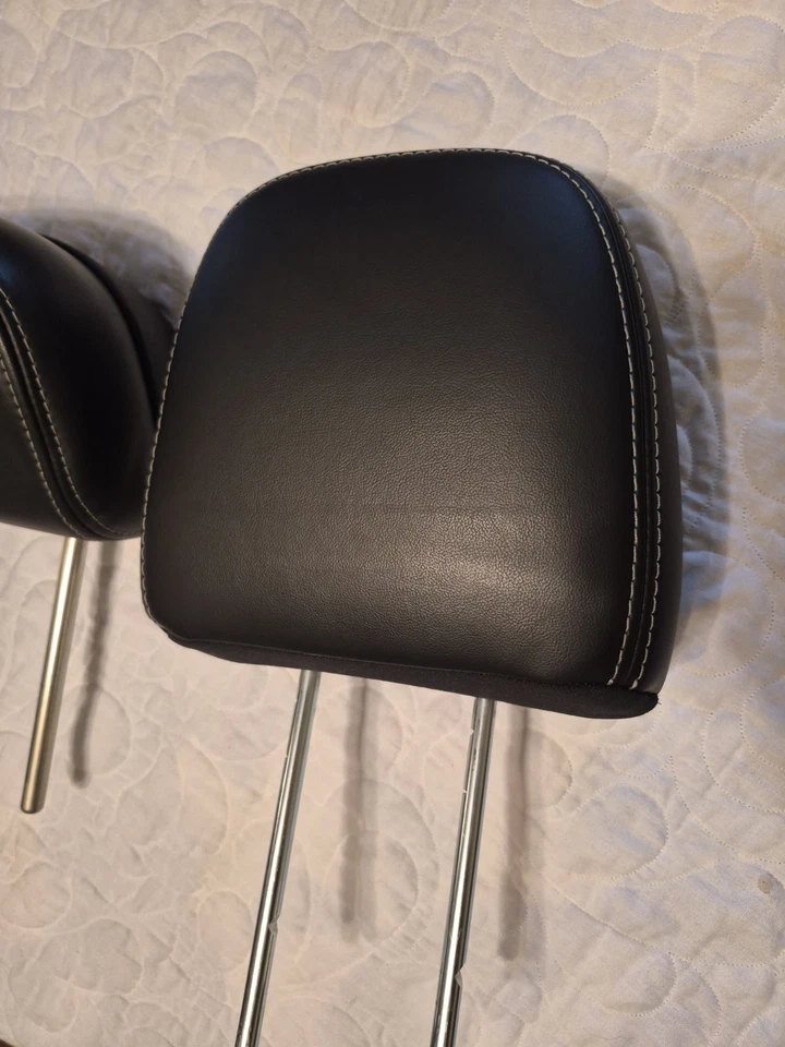 Dodge Journey 2011-2020 asiento trasero, segunda fila reposacabezas Foto 4 de 4