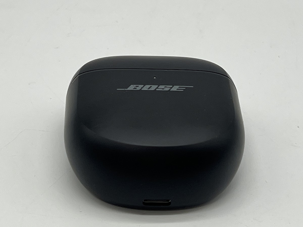 Bose 441408 QuietComfort Ultra Wireless Earbuds Black Used Bose 441408 QuietComfort Ultra Wireless Earbuds Black Used