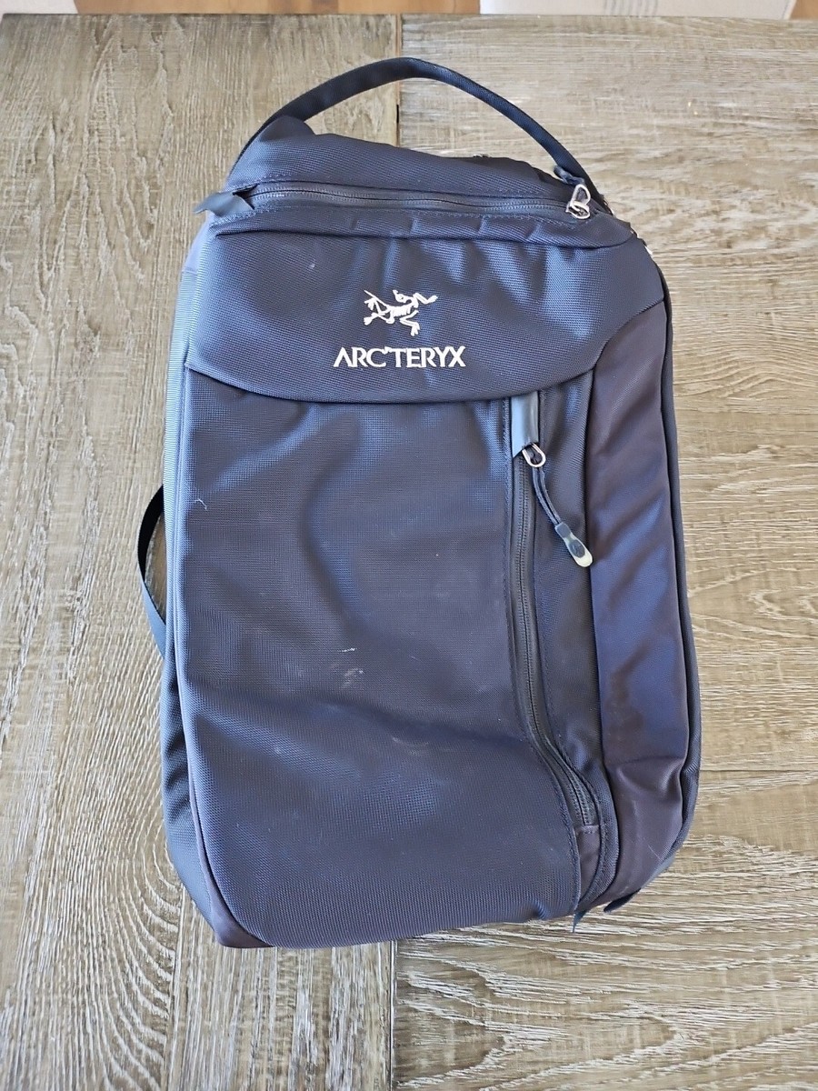 バッグ ARC'TERYX blade24 s-l1200.jpg