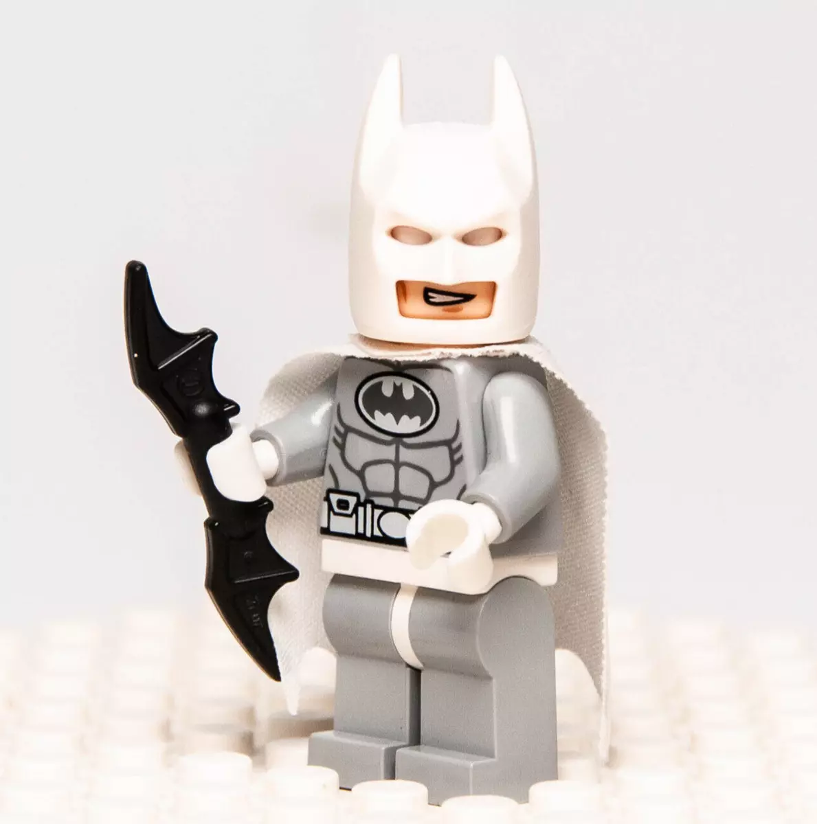 Lego Batman Arctic Batman 76000 Super Heroes Minifigure 