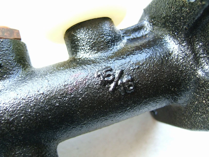 Cilindro maestro de freno Bendix 11750 para Toyota Corona 1974-1977 Foto 2 de 4