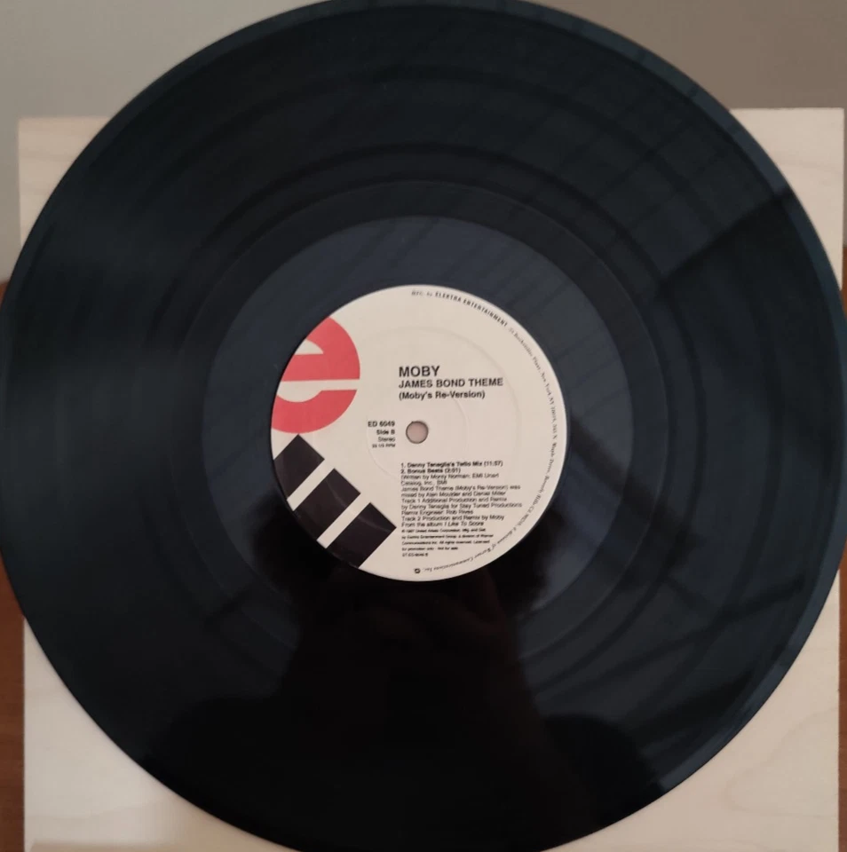 Moby – James Bond Theme (Moby's Re-Version) 1997 Promo Elektra ED 6049 - NM/EX - Image 3 of 3